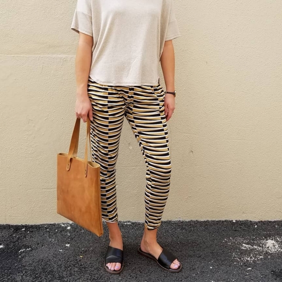 Ava Sky🌌 Pant Angle📐 in Tuscan Geoladder-Used - Picture 10 of 10